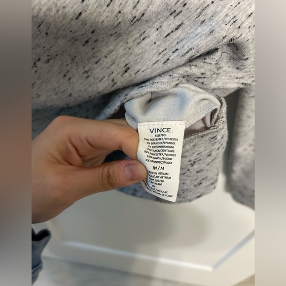 VINCE Heathered Gray Crewneck - Picture 7 of 9